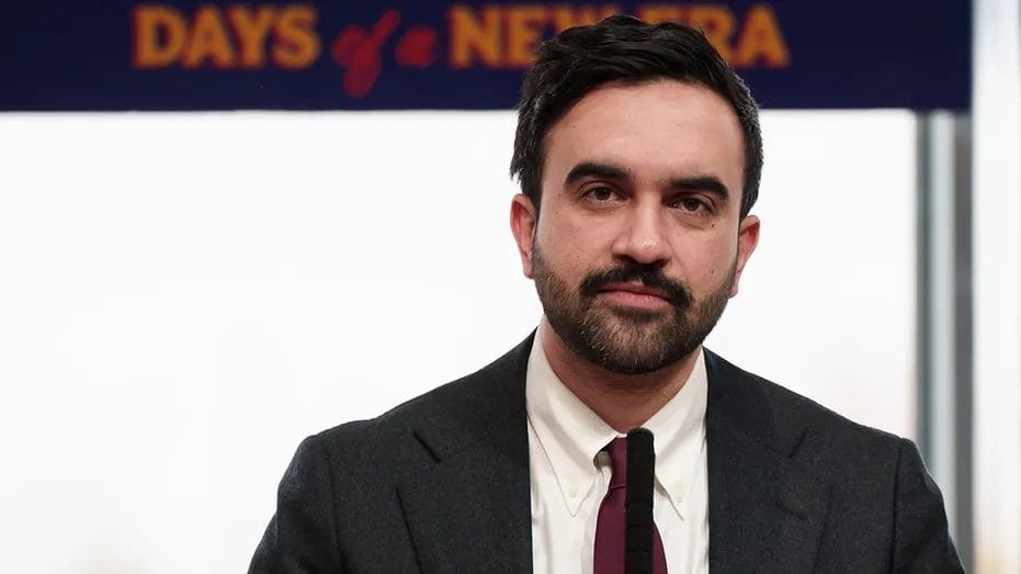 22-year-old shot after charging police with knife: NYC Mayor faces backlash