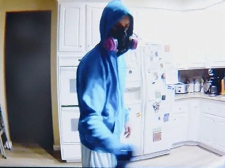 Roommate Sprays Poison on Food, Prompting Police Standoff: Allegations