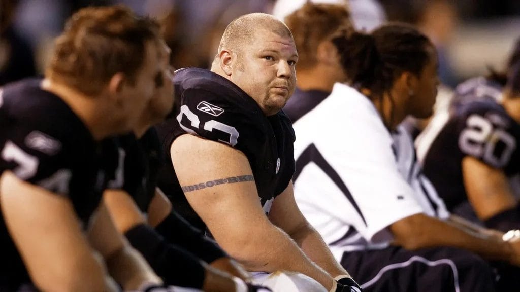 Troubled former Raiders star who went missing before Super Bowl dies at 52