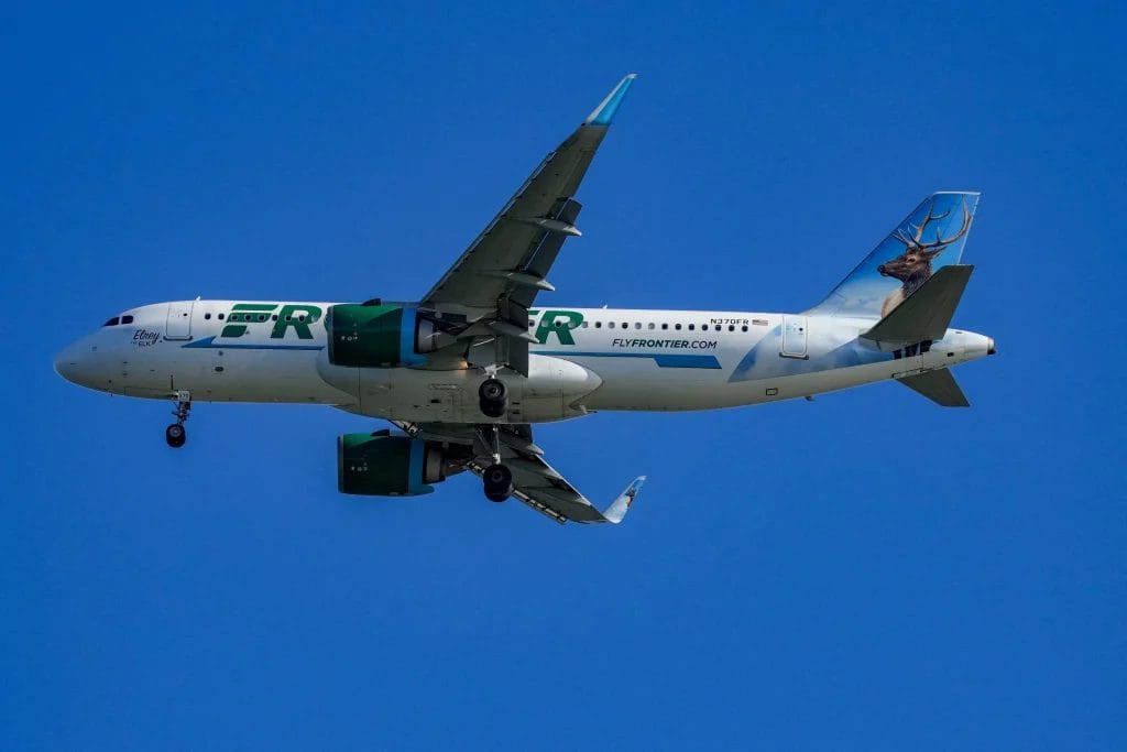 ‘Unruly’ Frontier Airlines passenger makes bomb threat after landing at Atlanta airport