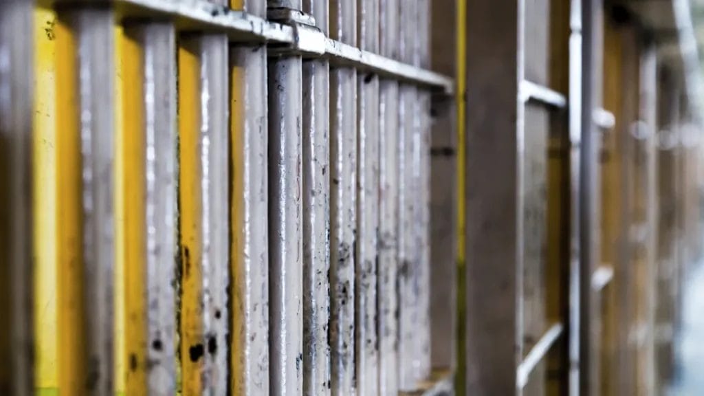 Man gets 27 months in prison for online threats to kill Biden, Harris