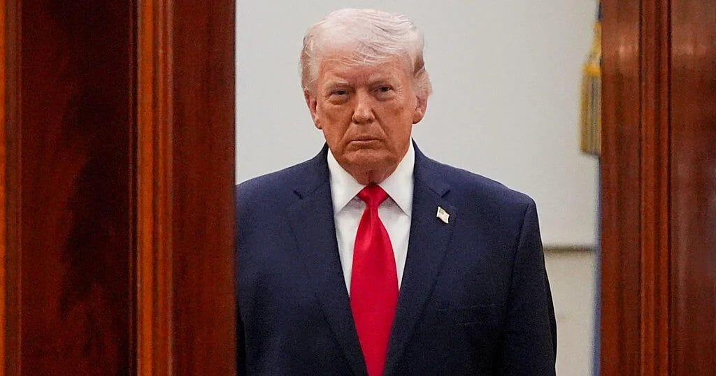 Trump warns Iran of deadline to reopen Strait of Hormuz: “Time is running out”