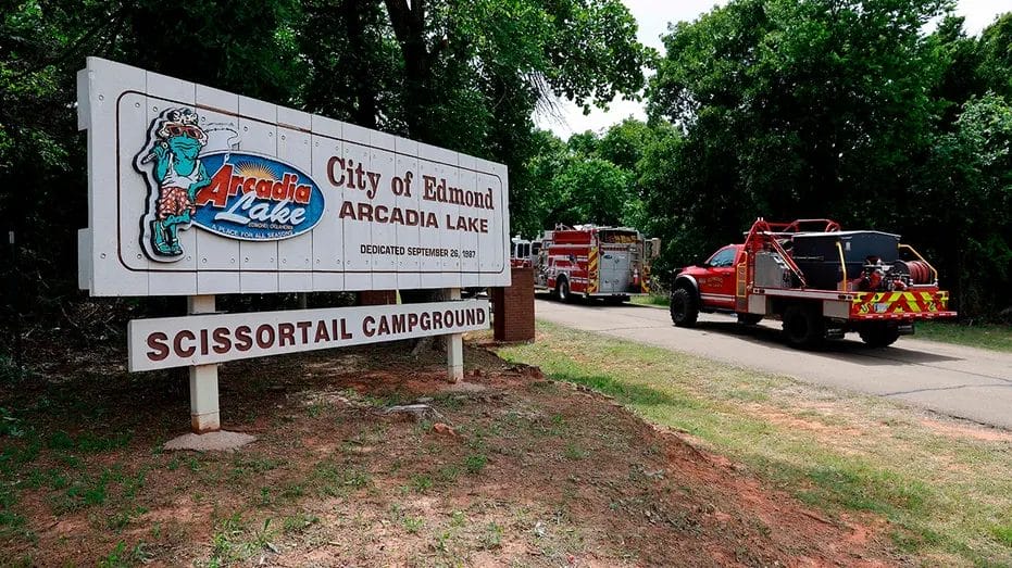 Chaos erupts at Oklahoma park party, nearly two dozen injured